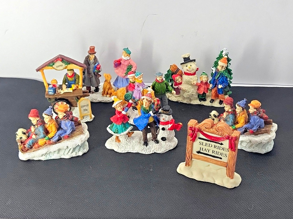 Christmas Winter Village Resin Figurines Set of 8 Painted 3D Effect 4in